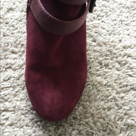 Jessica Simpson Women’s Catie Booty - Picture 11 of 16